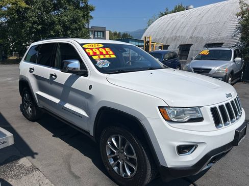 Used 2016 Jeep Grand Cherokee Limited w/ Luxury Group II AWD/4WD image 3