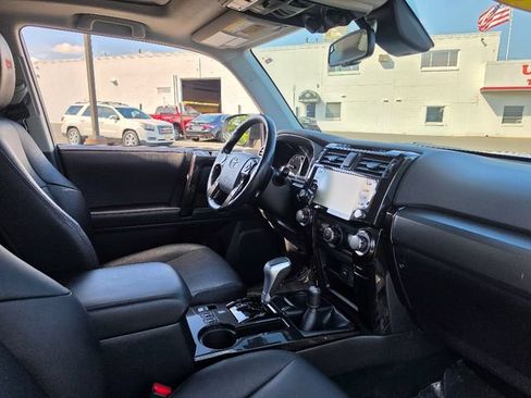 Used 2023 Toyota 4Runner TRD Off-Road Premium w/ Moonroof Package AWD/4WD image 11