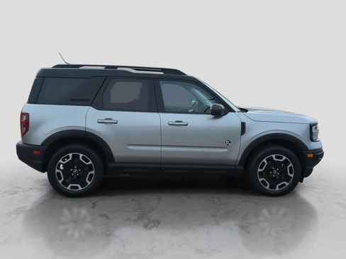 Used 2021 Ford Bronco Sport Outer Banks AWD/4WD image 9