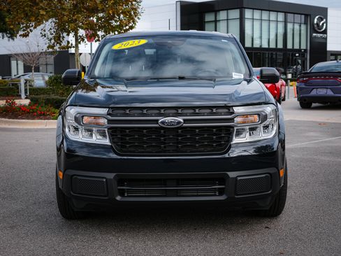 Used 2023 Ford Maverick XLT image 3