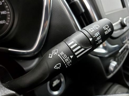 Used 2023 Chevrolet Equinox LT image 35