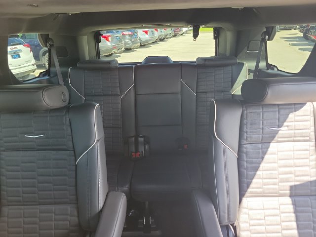 Used 2025 Cadillac Escalade Premium Luxury Platinum w/ LPO, Floor Liner Package AWD/4WD image 21