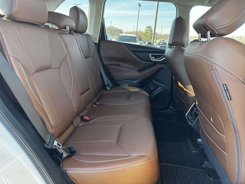 Used 2019 Subaru Forester Touring image 11
