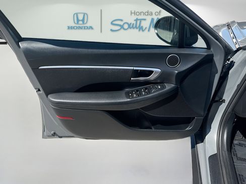 Used 2021 Hyundai Sonata SE FWD image 20