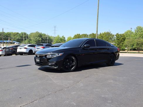 Used 2019 Honda Accord Sport image 6