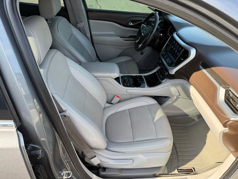 Used 2021 GMC Acadia SLT image 20