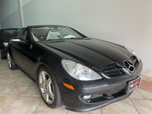 Used 2005 Mercedes-Benz SLK 350 image 5