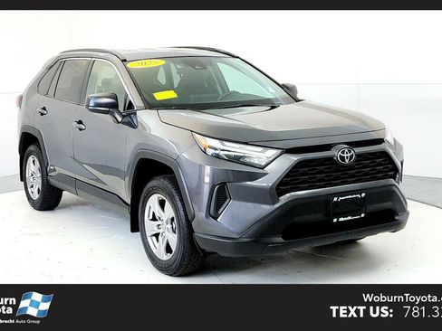 Certified 2025 Toyota RAV4 LE AWD/4WD image 1
