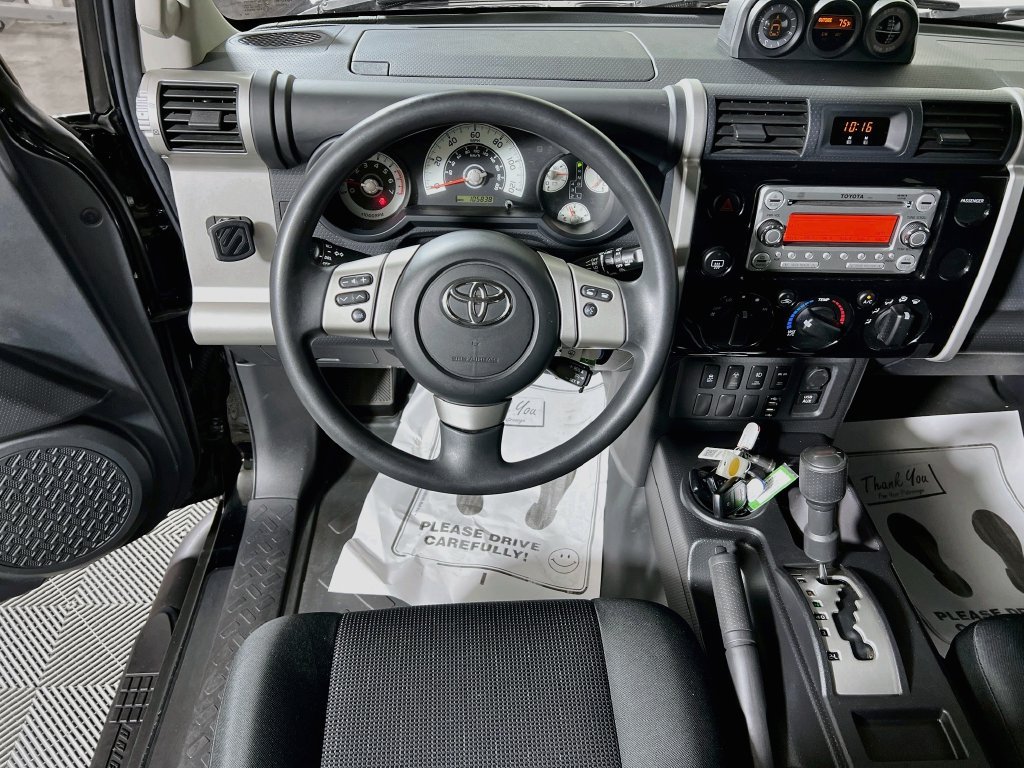 Used 2014 Toyota FJ Cruiser 4WD w/ Convenience Package image 19