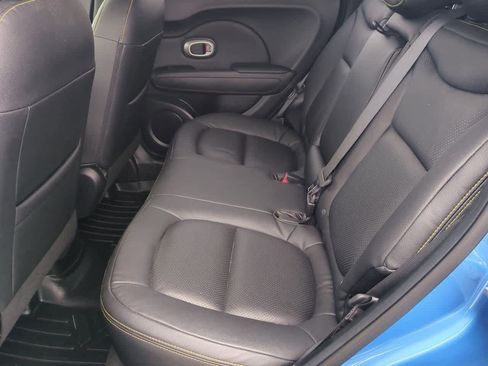 Used 2016 Kia Soul + w/ Designer's Package image 18