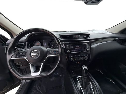 Used 2019 Nissan Rogue Sport SL FWD image 21