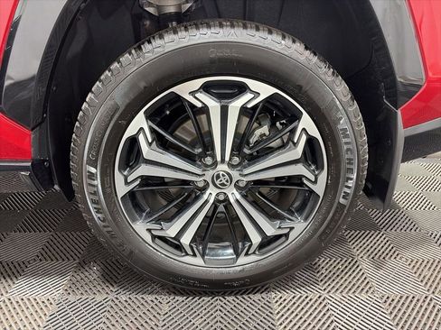 Used 2023 Toyota RAV4 XSE w/ Premium Package AWD/4WD image 32