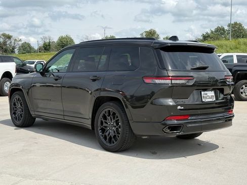 Used 2025 Jeep Grand Cherokee L Summit AWD/4WD image 3
