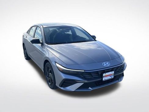 New 2026 Hyundai Elantra Sport FWD image 8