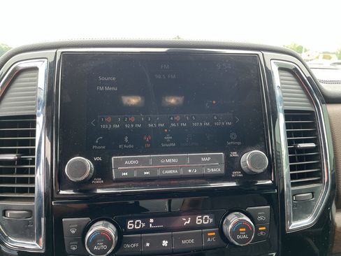 Used 2021 Nissan Titan Platinum Reserve w/ Moonroof Package AWD/4WD image 16