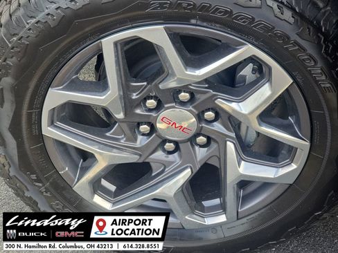 New 2025 GMC Sierra 1500 SLE w/ Preferred Package image 33