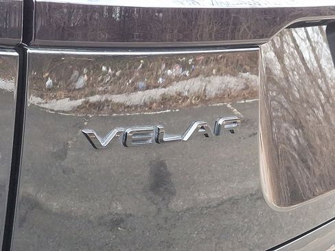 Used 2023 Land Rover Range Rover Velar R-Dynamic S image 28