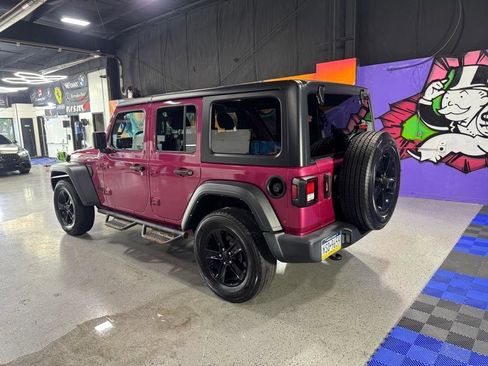 Used 2021 Jeep Wrangler Unlimited Sport AWD/4WD image 3