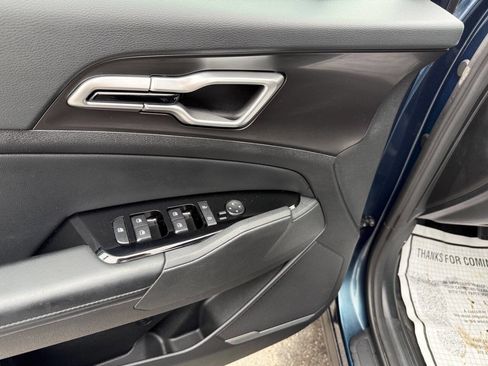 Used 2025 Kia Sportage EX w/ EX Premium Package image 15