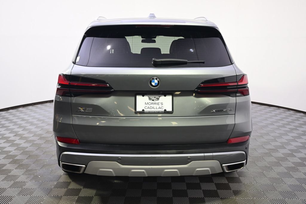 Used 2024 BMW X5 xDrive40i AWD/4WD image 5