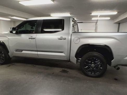 Used 2024 Toyota Tundra Platinum AWD/4WD image 6
