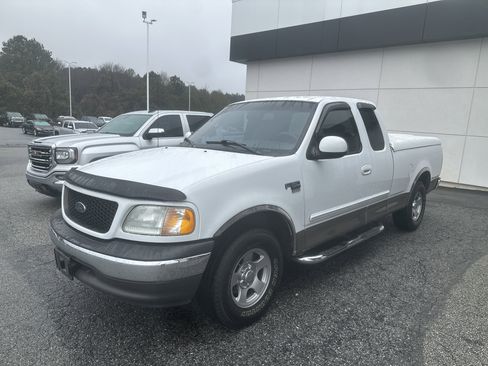 Used 2002 Ford F150 XLT image 1