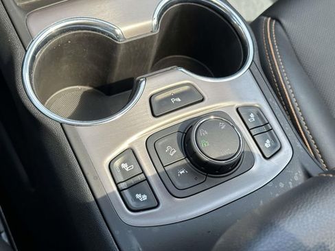 Used 2023 GMC Terrain AT4 w/ Infotainment Package II AWD/4WD image 30