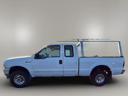 Used 2003 Ford F250 4x4 SuperCab Super Duty image 2