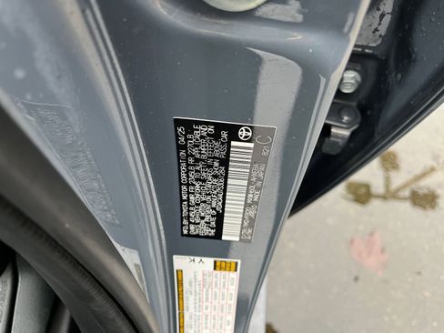 Used 2025 Toyota Prius LE image 29