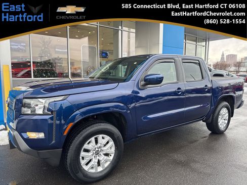 Used 2022 Nissan Frontier SV image 1