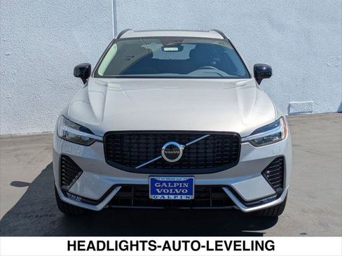 New 2025 Volvo XC60 B5 Core w/ Protection Package Premier image 5