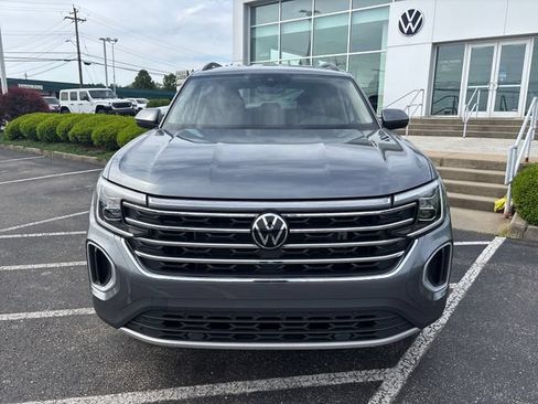 Certified 2025 Volkswagen Atlas SE AWD/4WD image 10