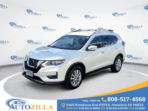 Used 2020 Nissan Rogue SV FWD image 1
