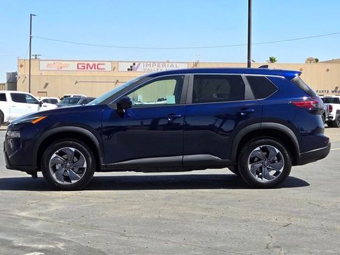 Used 2025 Nissan Rogue SV FWD image 7