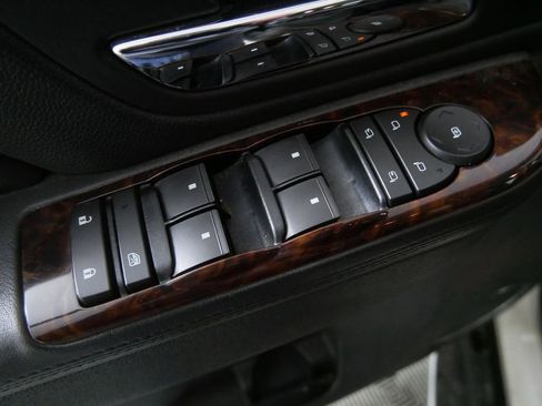 Used 2011 GMC Yukon Denali image 15