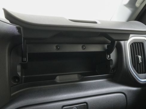 Used 2019 Chevrolet Silverado 1500 LTZ AWD/4WD image 46