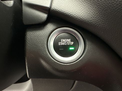 Certified 2021 Chevrolet Equinox LT AWD/4WD image 24