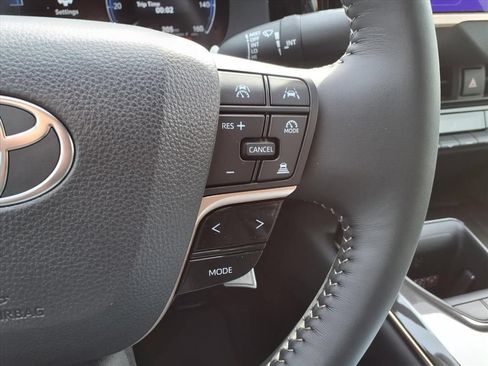 Used 2026 Toyota Crown AWD/4WD image 15