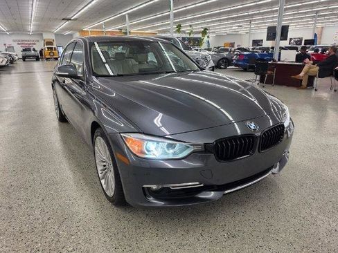 Used 2015 BMW 328i xDrive Sedan AWD/4WD image 3