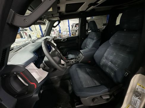 New 2026 Ford Bronco Heritage Edition AWD/4WD image 17