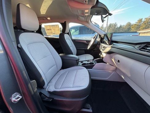 New 2026 Ford Escape Active w/ Tech Pack #1 AWD/4WD image 17