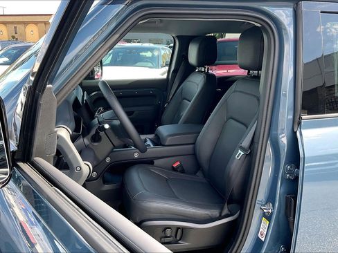 New 2026 Land Rover Defender 110 X-Dynamic SE image 14