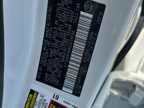 Used 2025 Toyota Camry LE FWD image 25