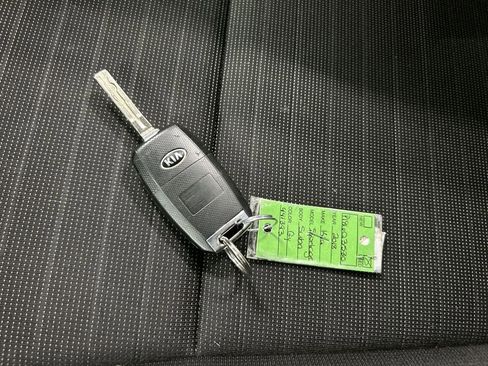 Used 2018 Kia Sportage LX AWD/4WD image 12