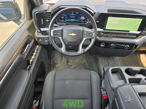 Used 2023 Chevrolet Silverado 1500 LT AWD/4WD image 17