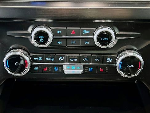 New 2026 Ford F350 Lariat w/ Black Appearance Package image 9