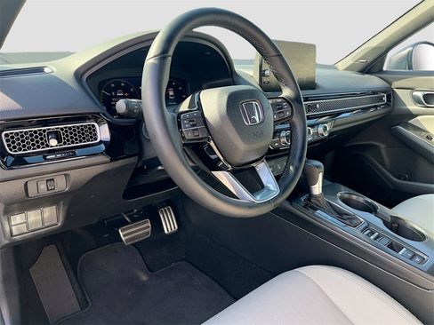 Used 2025 Honda Civic Sport Touring image 9