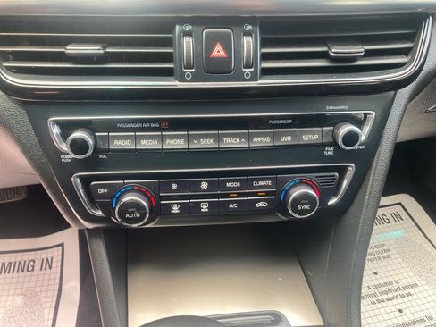 Used 2018 Kia Optima SX FWD image 25