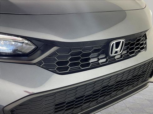 Used 2025 Honda Civic Sport image 31