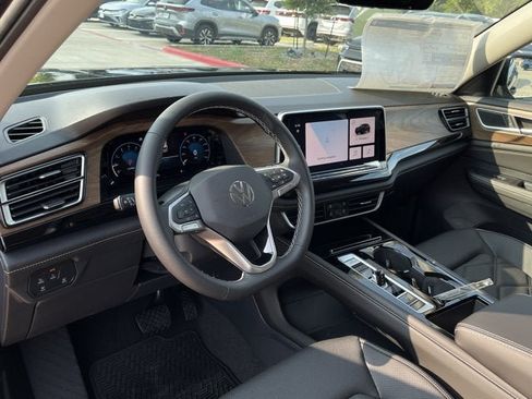 New 2026 Volkswagen Atlas SE FWD image 10
